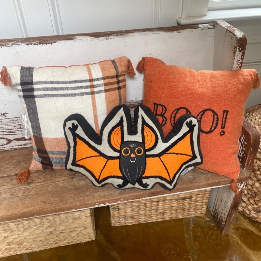 Target Threshold Halloween Throw pillow set - Picture 6 of 6
